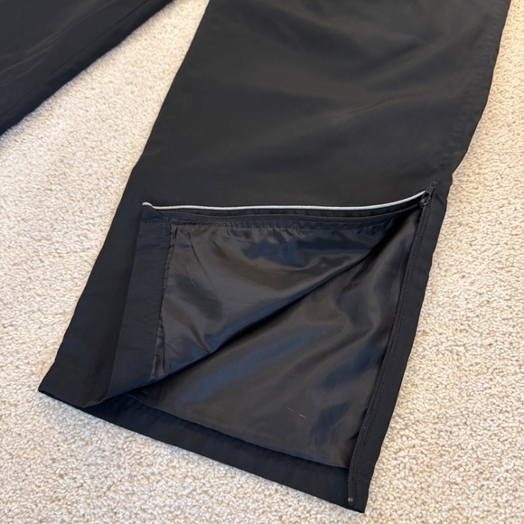 Black Reebok Sweatpant lightweight - Picture 8 of 9